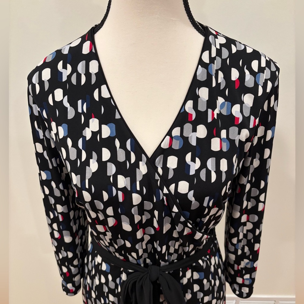 WHBM Faux Wrap Reversible Long Sleeve Jersey Dress-Black and Geometric, S - Picture 5 of 13